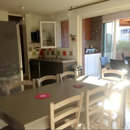 Appartement De 3 Chambres Avec Piscine Partagee Jardin Clos Et Wifi A Oletta A 3 Km De La Plage * Oletta (Corsica)