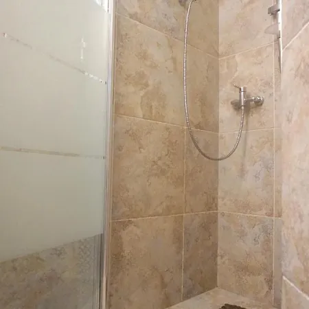 Appartement De 3 Chambres Avec Piscine Partagee Jardin Clos Et Wifi A Oletta A 3 Km De La Plage * Oletta (Corsica)